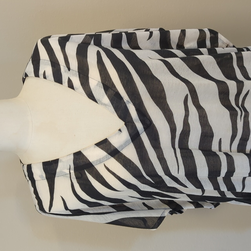 H&M zebra striped tunic or as short dress 100 % polyester,size L